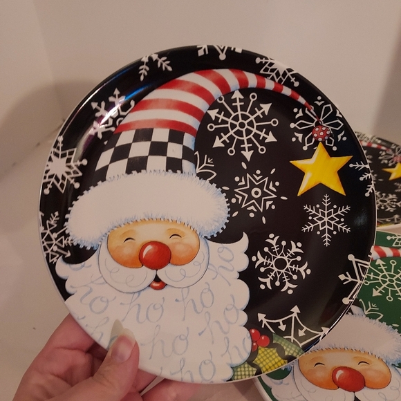 Lot of FOUR (4) Mary Engelbreit Santa Appetizer/Dessert Plates from Hobby Lobby - Picture 2 of 14